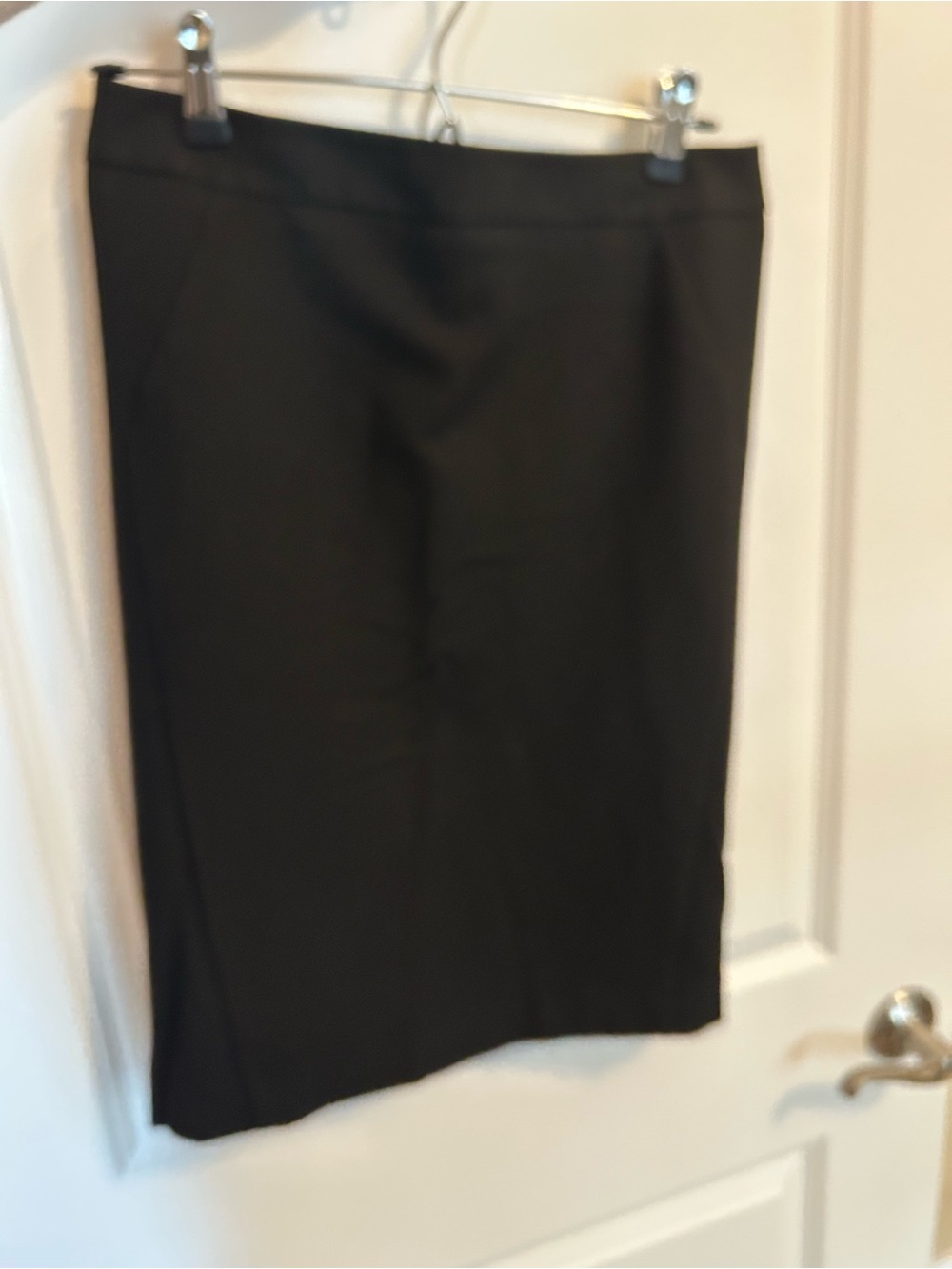 LOFT Black Pencil Skirt - Sleek Workwear